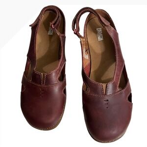 Duluth Trading Andina Burgundy Leather Sling Back Mules Size 10